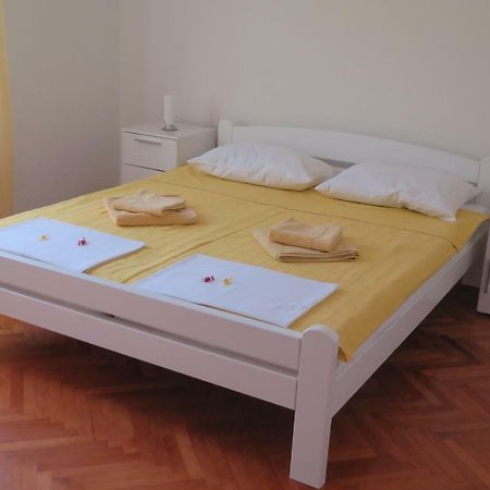 Lumbrela Apartments Starigrad Paklenica Exteriér fotografie