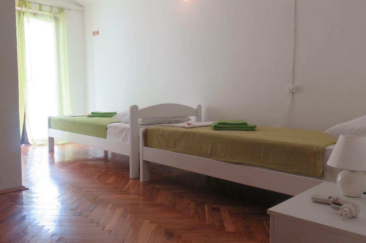 Lumbrela Apartments Starigrad Paklenica Exteriér fotografie