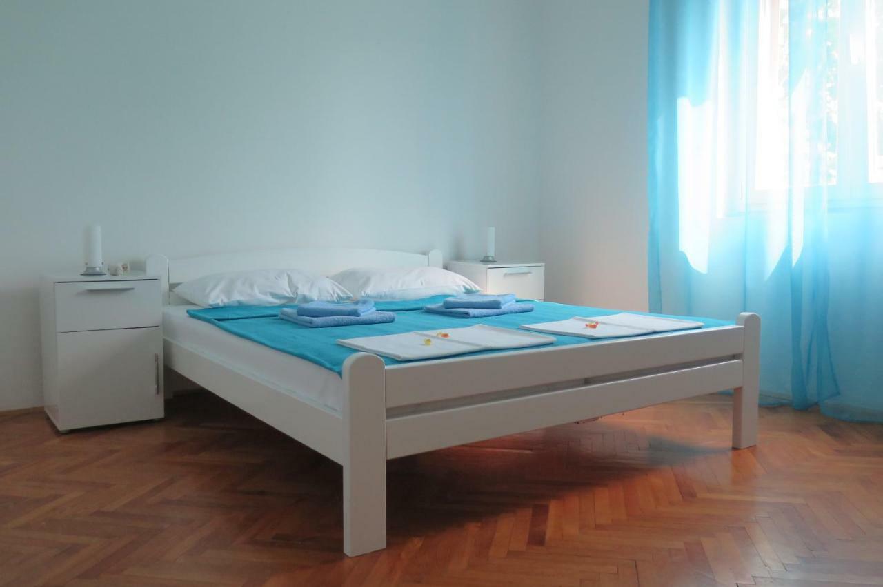 Lumbrela Apartments Starigrad Paklenica Exteriér fotografie