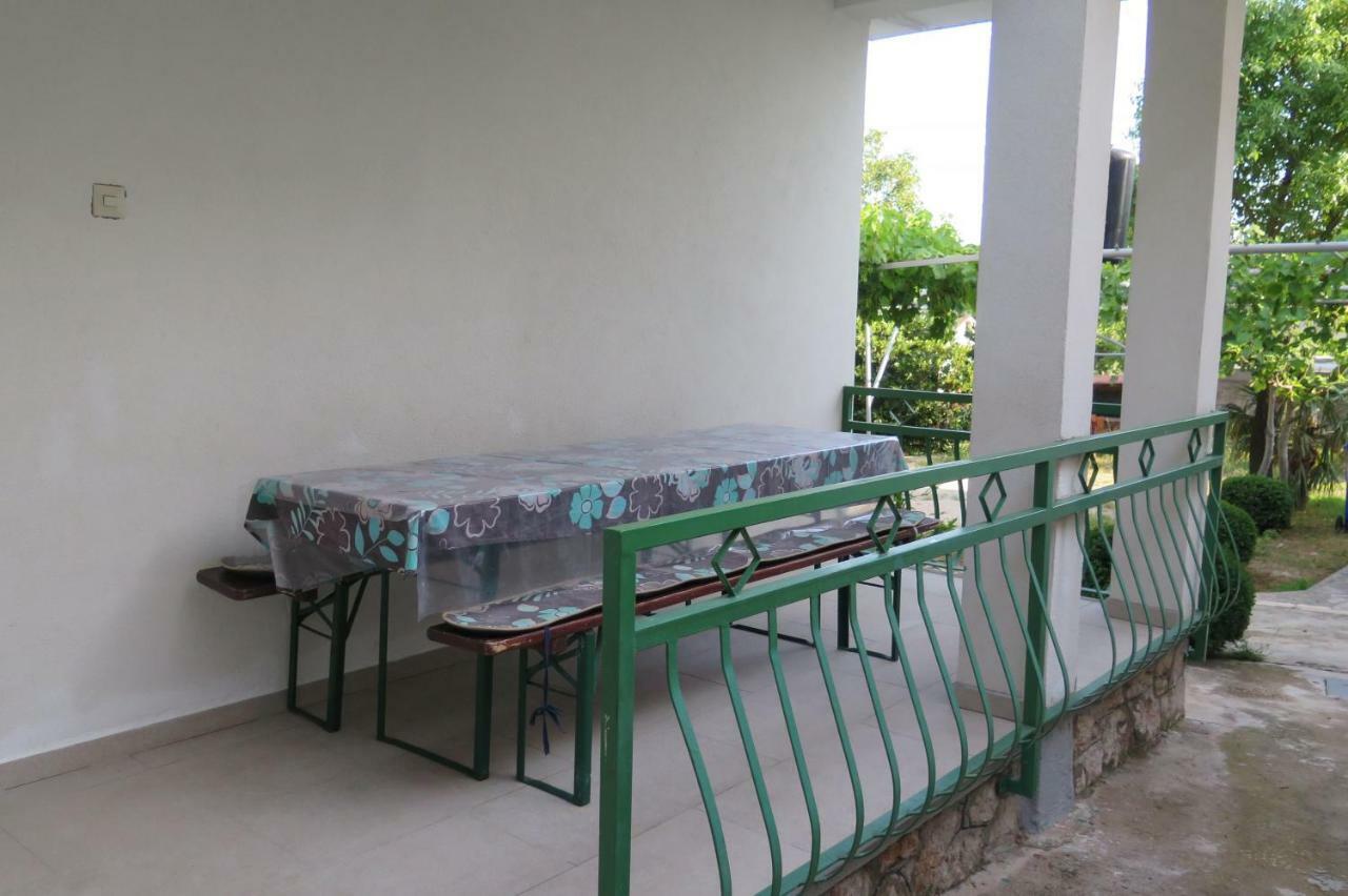 Lumbrela Apartments Starigrad Paklenica Exteriér fotografie